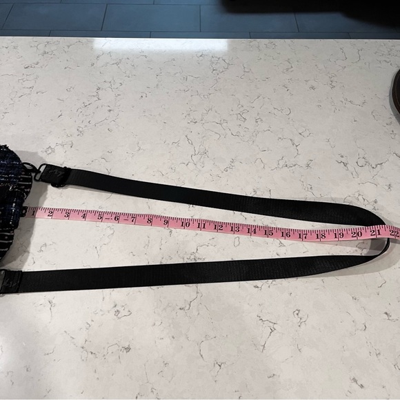 BETSEY JOHNSON Luv Betsey Tweed Boucle Heart Cross Body Mini Bag Purse - Picture 8 of 10